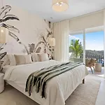 3 Bedroom With Mountain Views - La Quinta, Apartment Benahavis